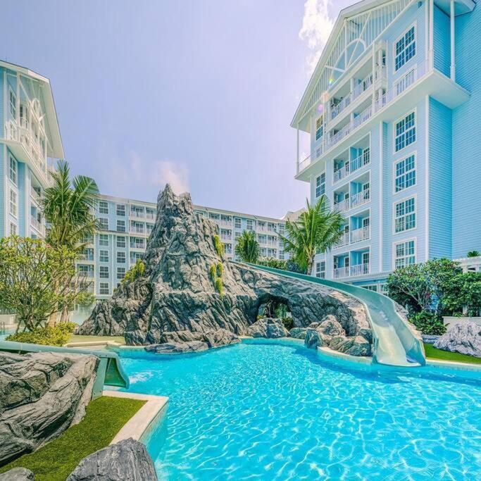 Grand Florida Beach Waterpark Condo Resort نا جومتين المظهر الخارجي الصورة