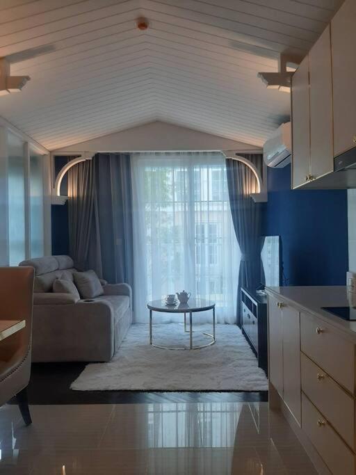 Grand Florida Beach Waterpark Condo Resort نا جومتين المظهر الخارجي الصورة